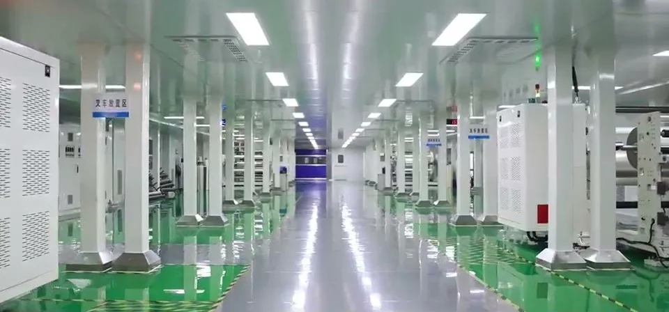 Class 10,000 (ISO 14644 Class 7) coating cleanroom